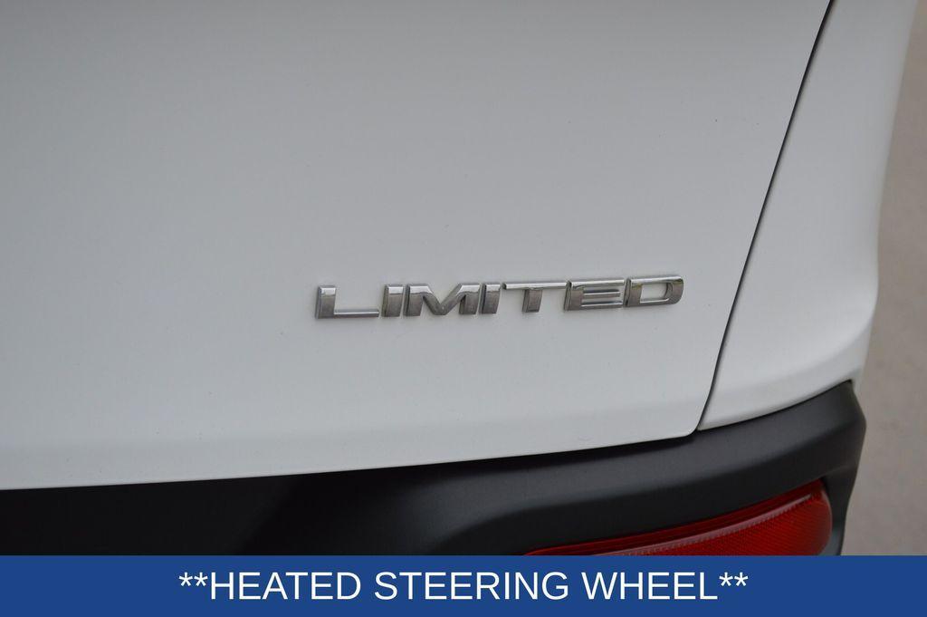 used 2015 Jeep Cherokee car, priced at $15,300