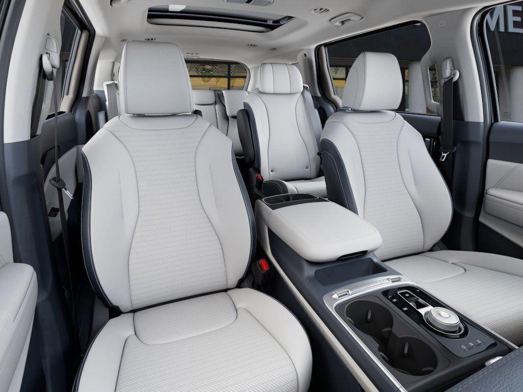 new 2025 Kia Carnival Hybrid car, priced at $53,330