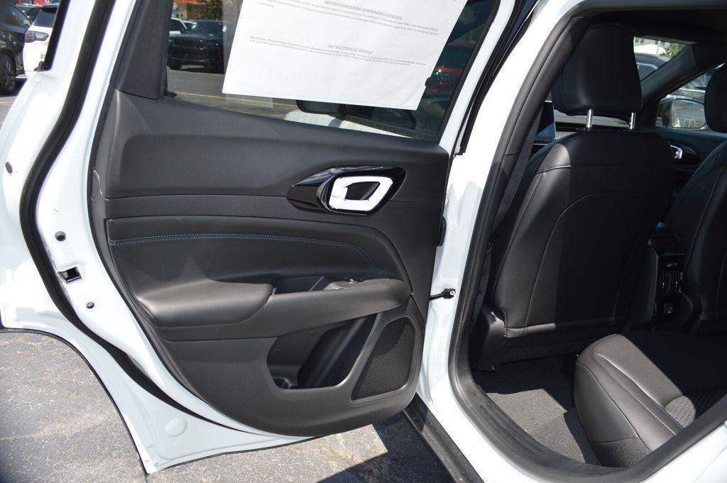 new 2025 Jeep Compass car, priced at $28,444