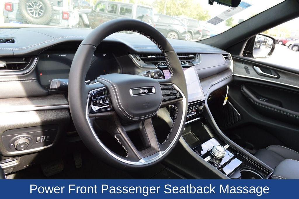 new 2025 Jeep Grand Cherokee car, priced at $59,063