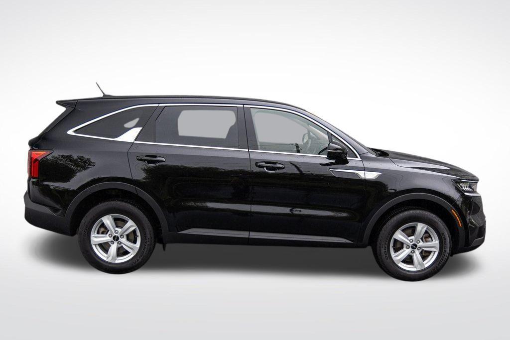 used 2022 Kia Sorento car, priced at $26,777