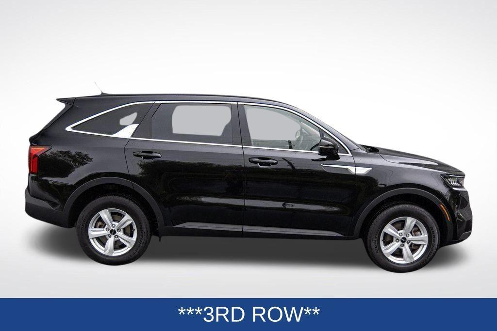 used 2022 Kia Sorento car, priced at $26,780
