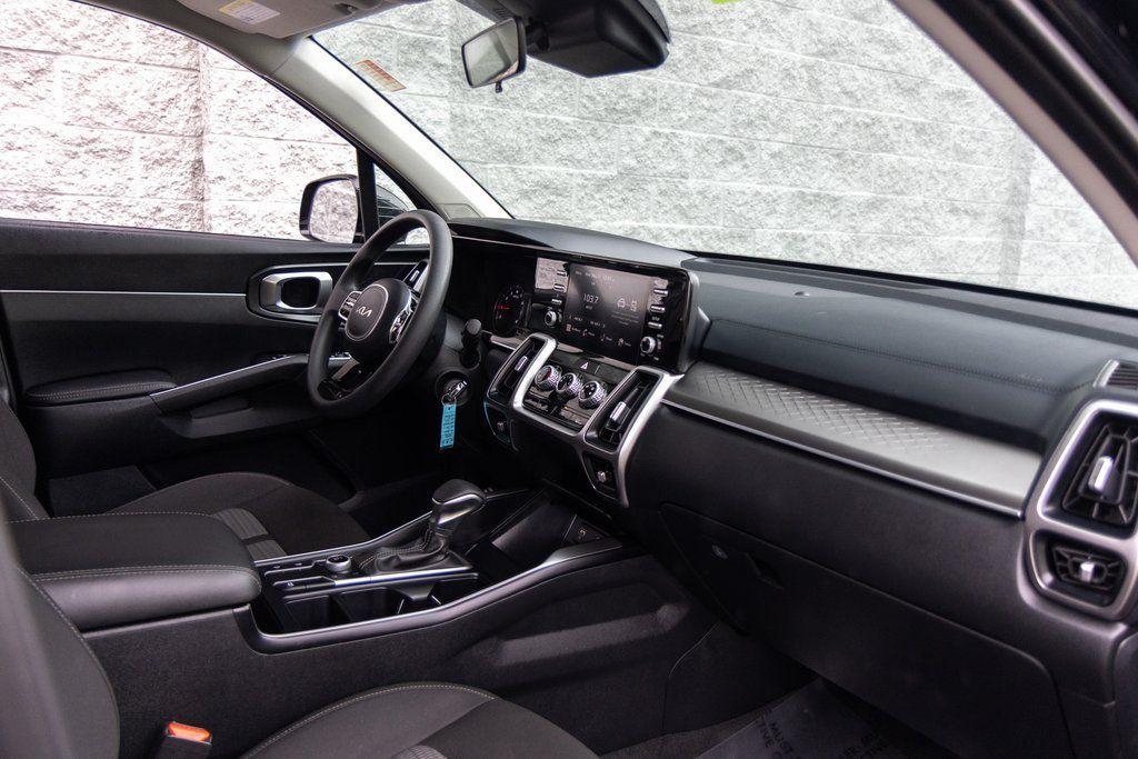 used 2022 Kia Sorento car, priced at $26,777