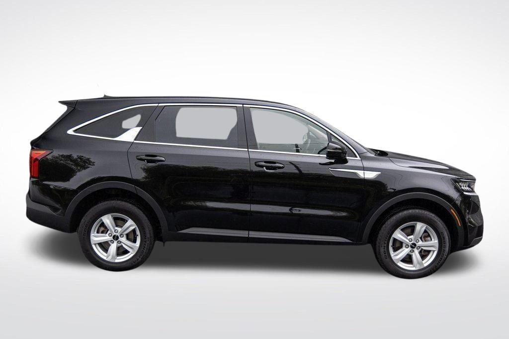 used 2022 Kia Sorento car, priced at $26,780