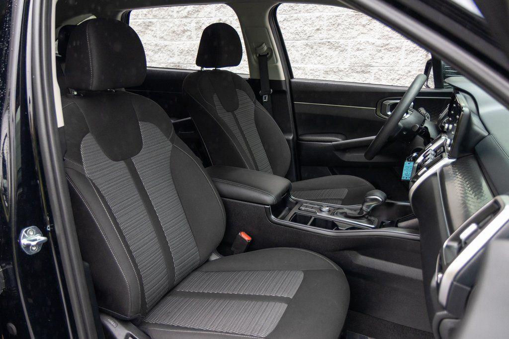 used 2022 Kia Sorento car, priced at $26,777