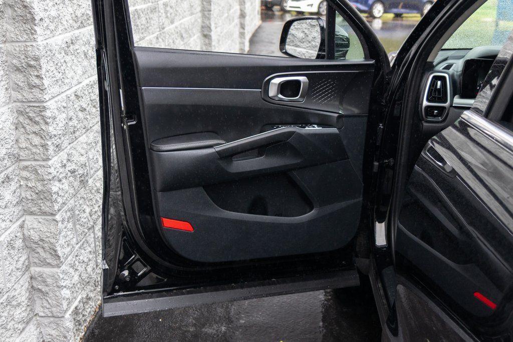 used 2022 Kia Sorento car, priced at $26,777