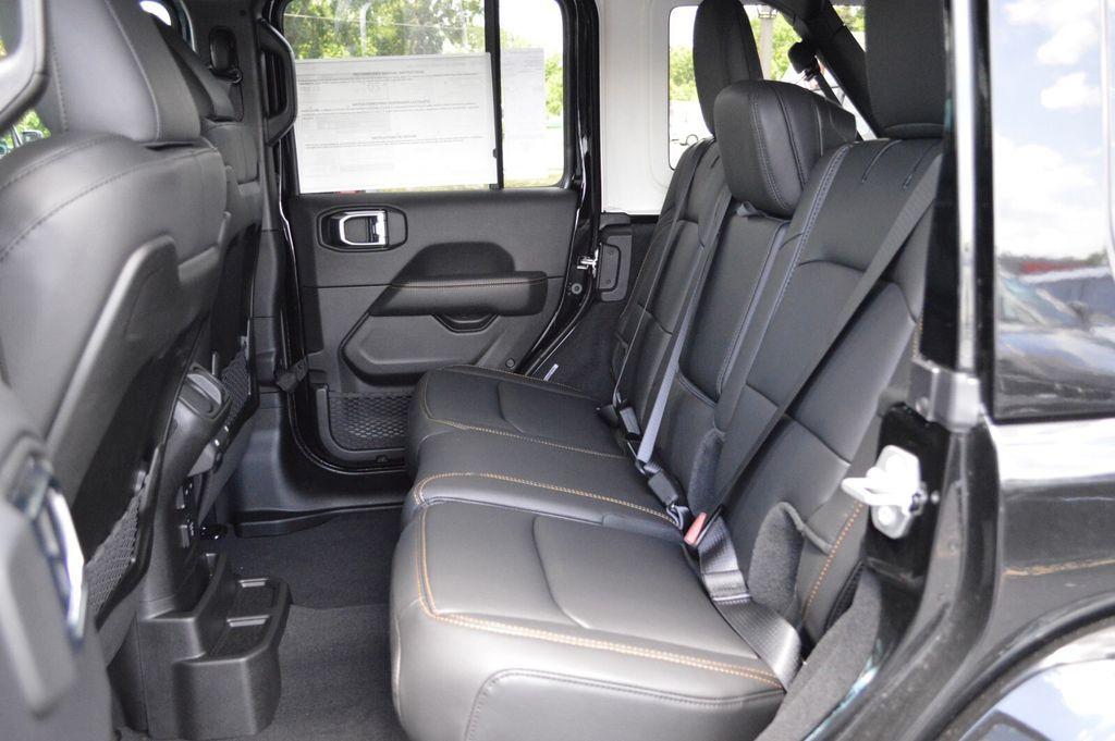 new 2025 Jeep Wrangler car, priced at $57,660
