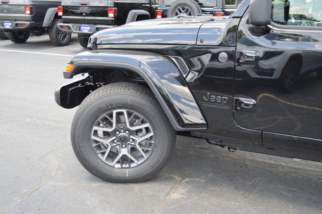 new 2025 Jeep Wrangler car, priced at $57,660