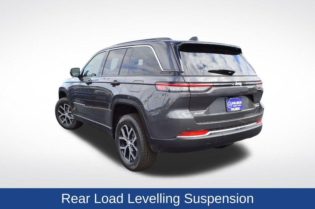new 2025 Jeep Grand Cherokee car, priced at $47,990