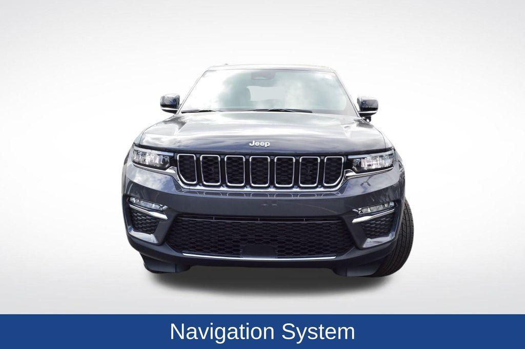 new 2025 Jeep Grand Cherokee car, priced at $47,990