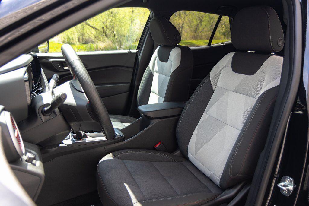 used 2024 Chevrolet Trax car, priced at $24,014