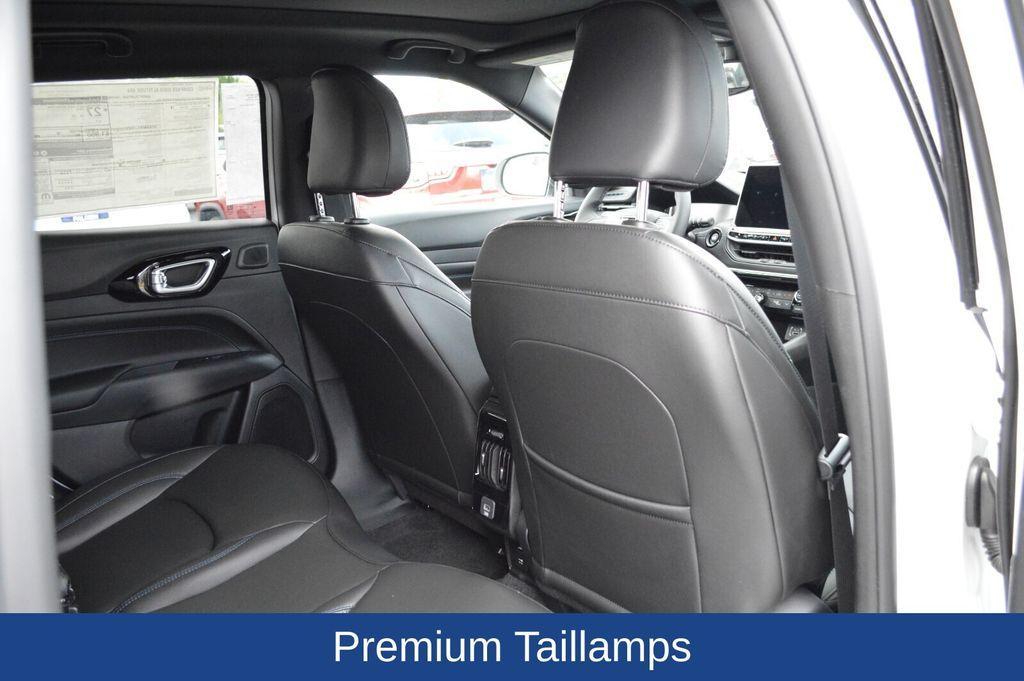 new 2025 Jeep Compass car, priced at $32,652