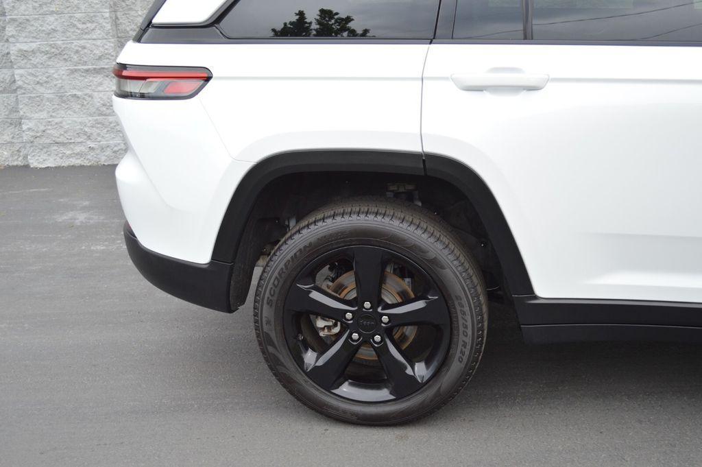 used 2024 Jeep Grand Cherokee car, priced at $39,000