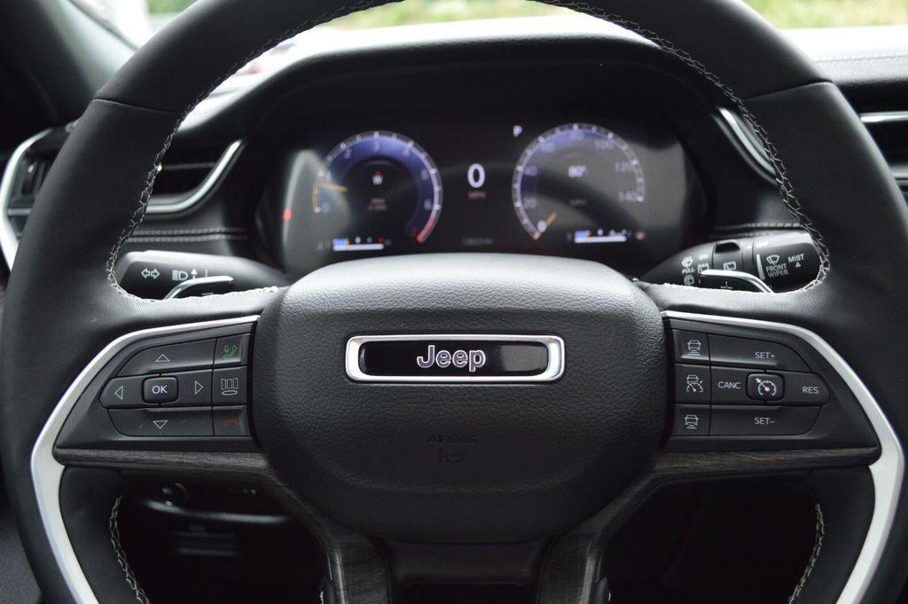 used 2024 Jeep Grand Cherokee car, priced at $39,000