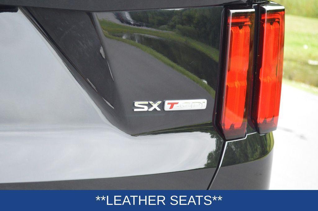 used 2021 Kia Sorento car, priced at $26,998