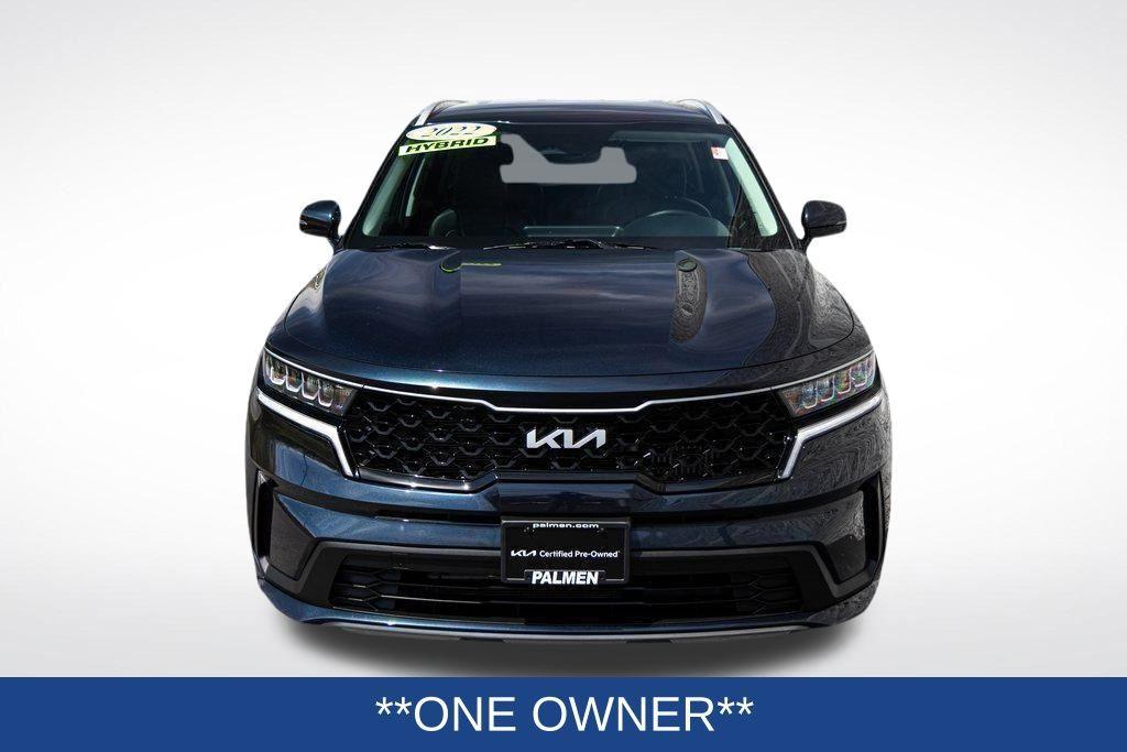 used 2022 Kia Sorento Hybrid car, priced at $28,500