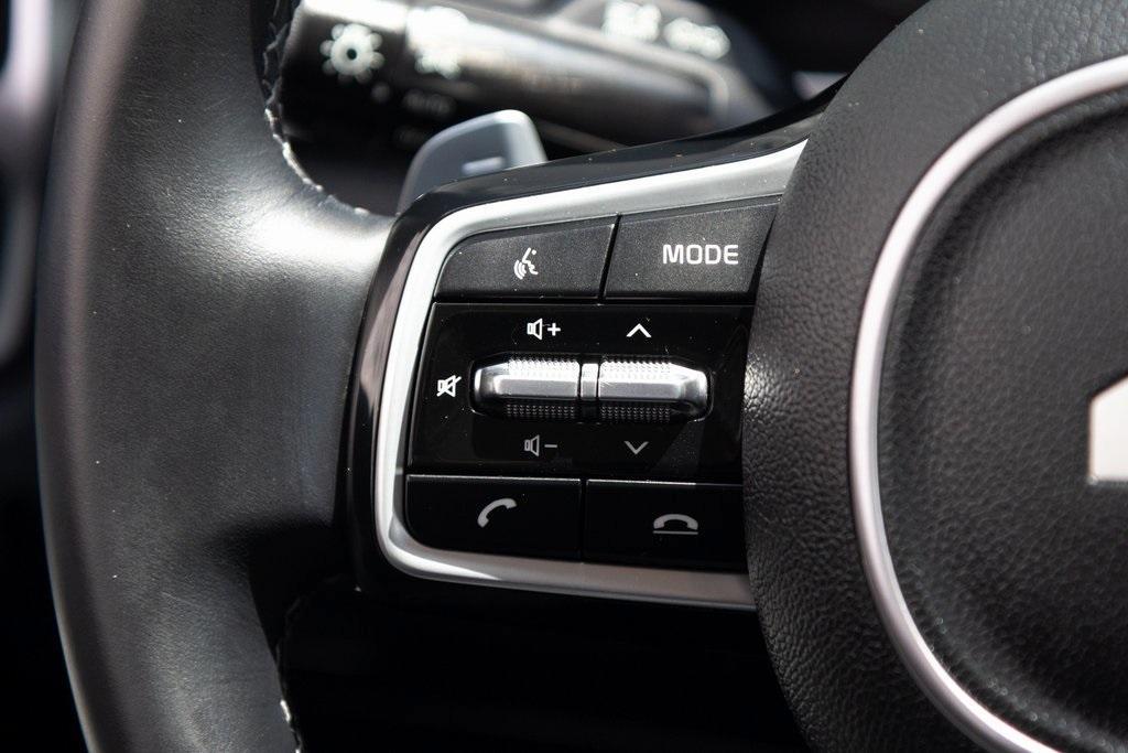 used 2022 Kia Sorento Hybrid car, priced at $29,998
