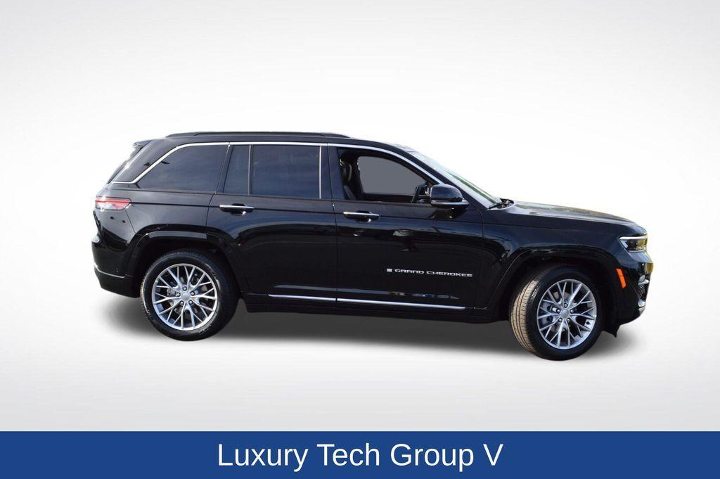 new 2025 Jeep Grand Cherokee car, priced at $61,555