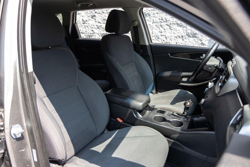 used 2016 Kia Sorento car, priced at $11,800