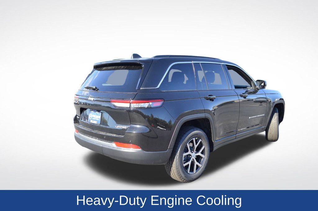 new 2025 Jeep Grand Cherokee car, priced at $48,755