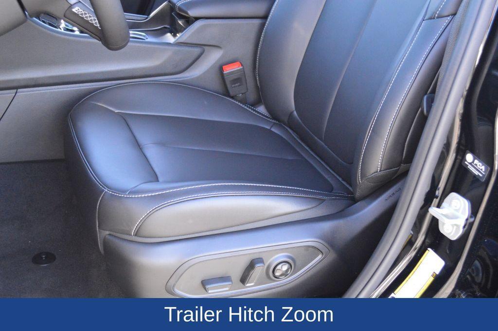 new 2025 Jeep Grand Cherokee car, priced at $48,755