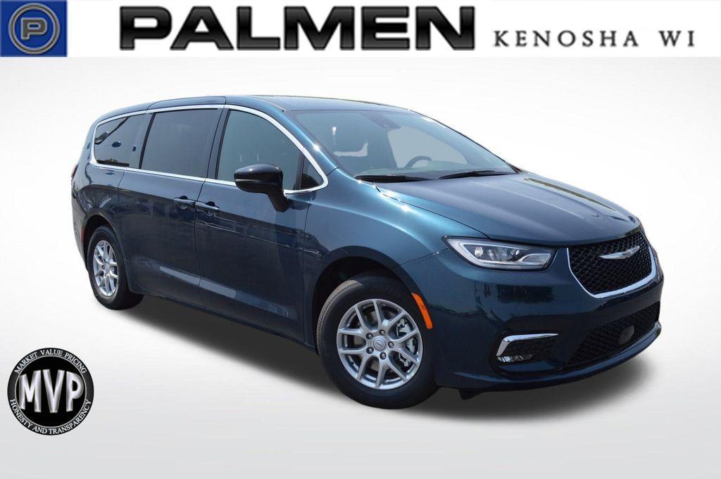 new 2025 Chrysler Pacifica car, priced at $43,092