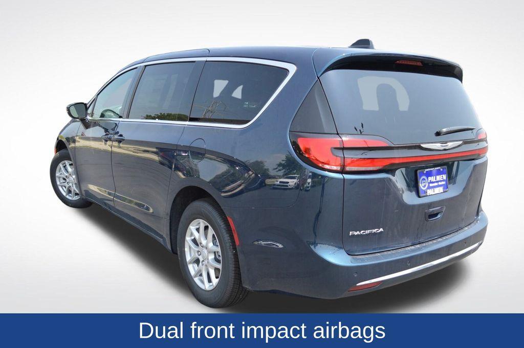 new 2025 Chrysler Pacifica car, priced at $41,744