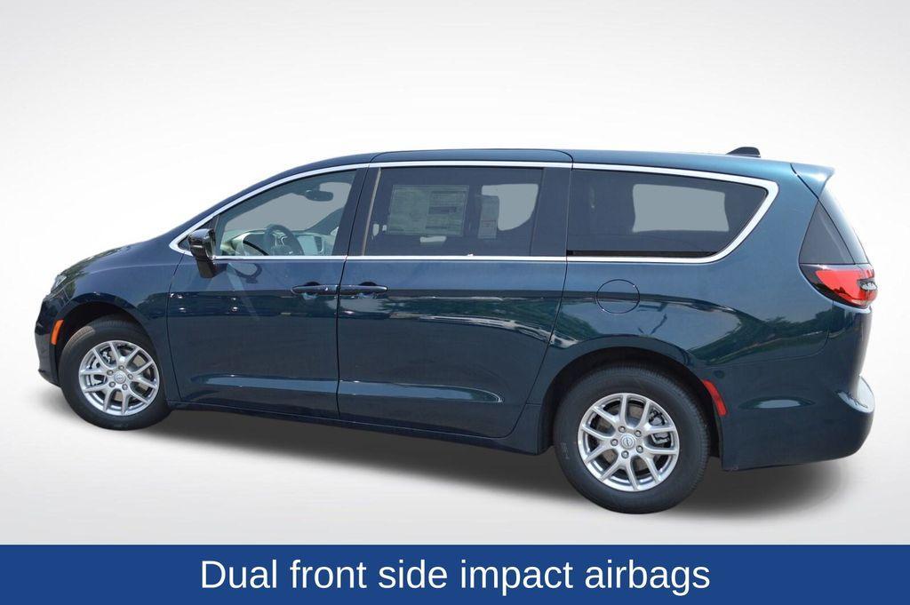 new 2025 Chrysler Pacifica car, priced at $41,744