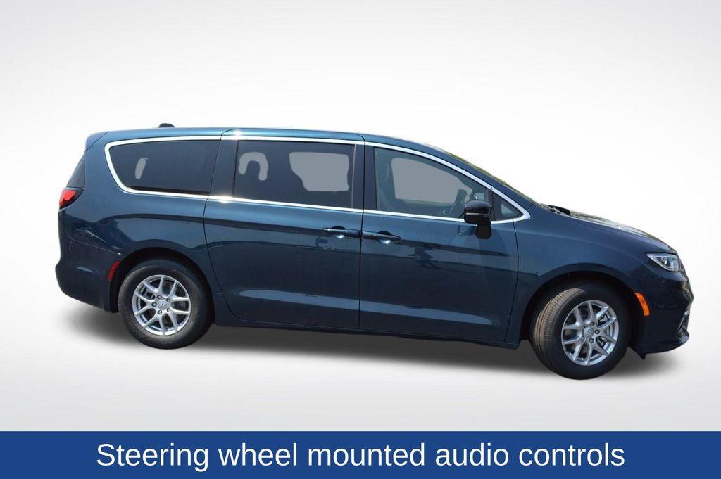 new 2025 Chrysler Pacifica car, priced at $41,744