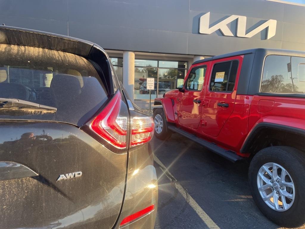 used 2015 Nissan Murano car, priced at $8,989