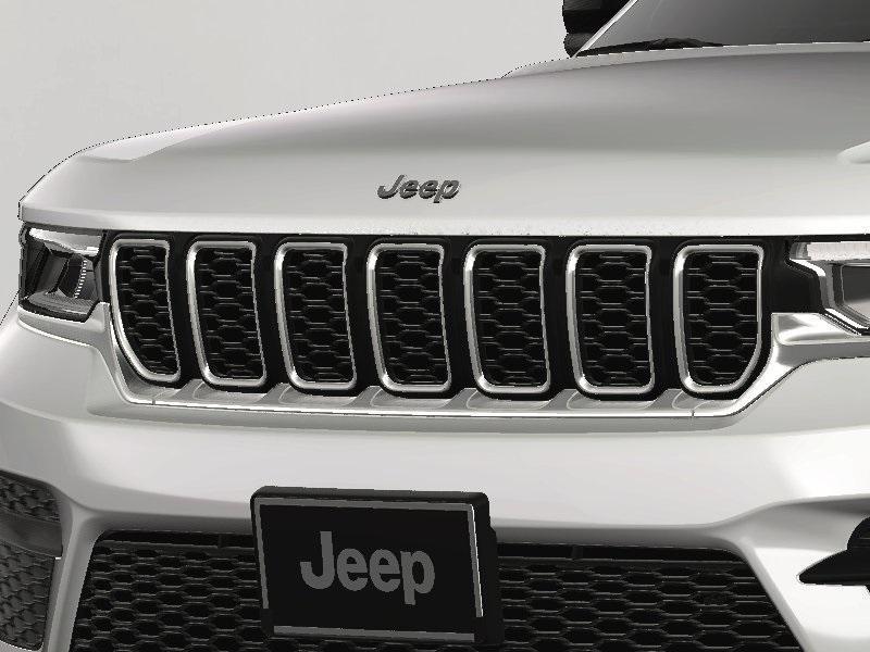 new 2025 Jeep Grand Cherokee car, priced at $42,545