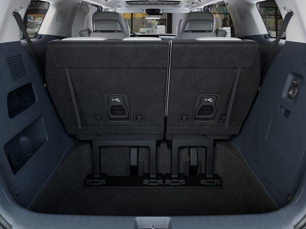 new 2025 Kia Carnival Hybrid car, priced at $52,147