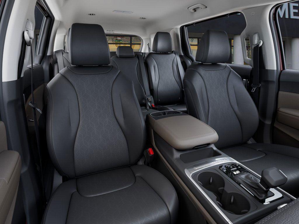 new 2025 Kia Carnival car, priced at $39,798