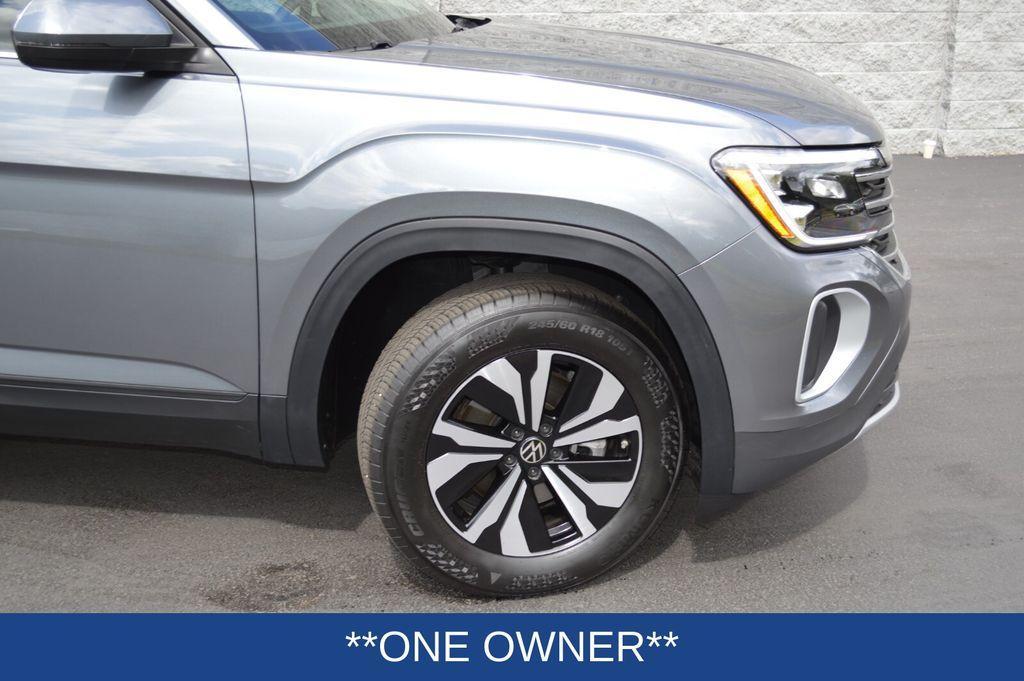 used 2024 Volkswagen Atlas car, priced at $30,000