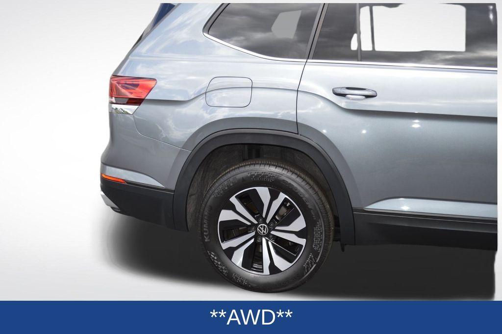used 2024 Volkswagen Atlas car, priced at $30,000