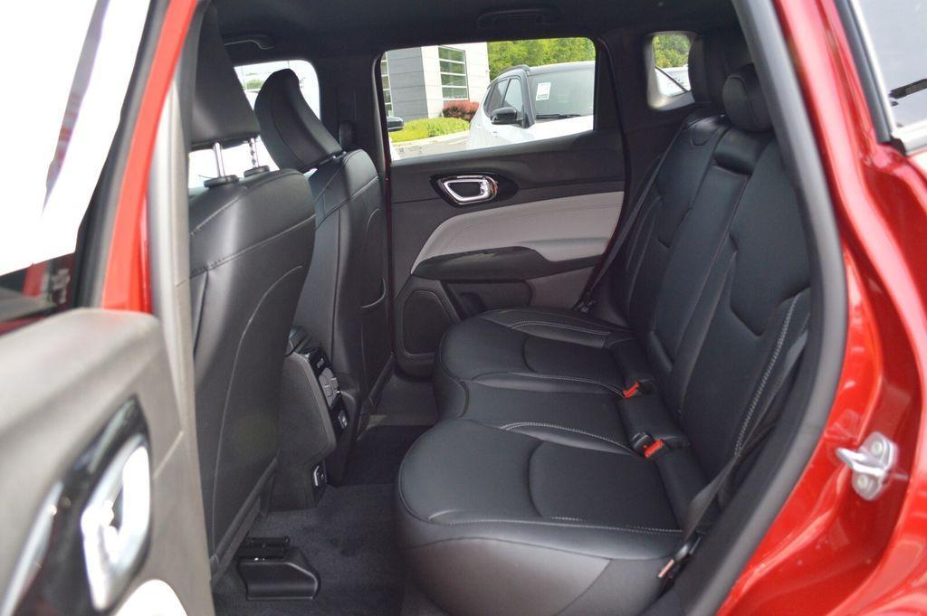 new 2025 Jeep Compass car, priced at $31,077
