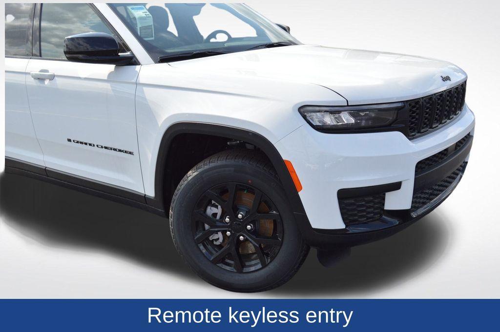 new 2025 Jeep Grand Cherokee L car, priced at $48,130