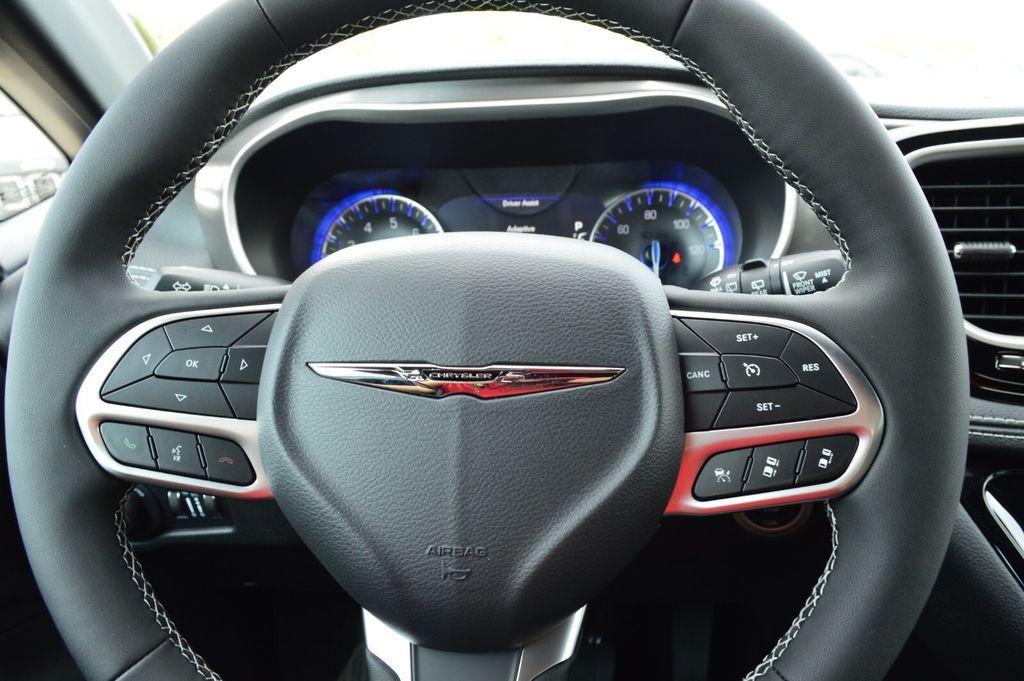 new 2026 Chrysler Pacifica car, priced at $44,368