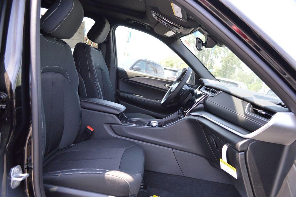 new 2025 Jeep Grand Cherokee L car, priced at $41,360