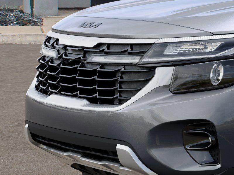 new 2025 Kia Seltos car, priced at $28,202