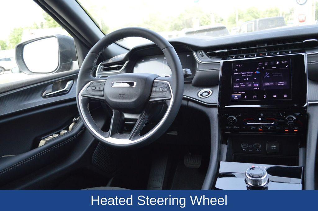 new 2025 Jeep Grand Cherokee car, priced at $41,211