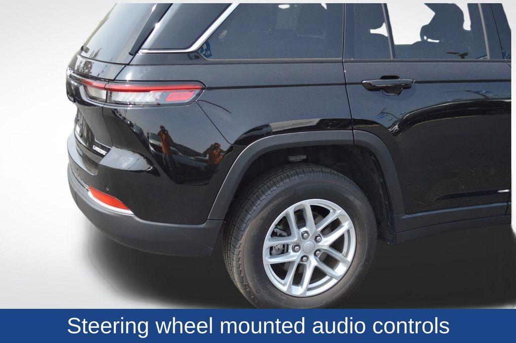 new 2025 Jeep Grand Cherokee car, priced at $41,211
