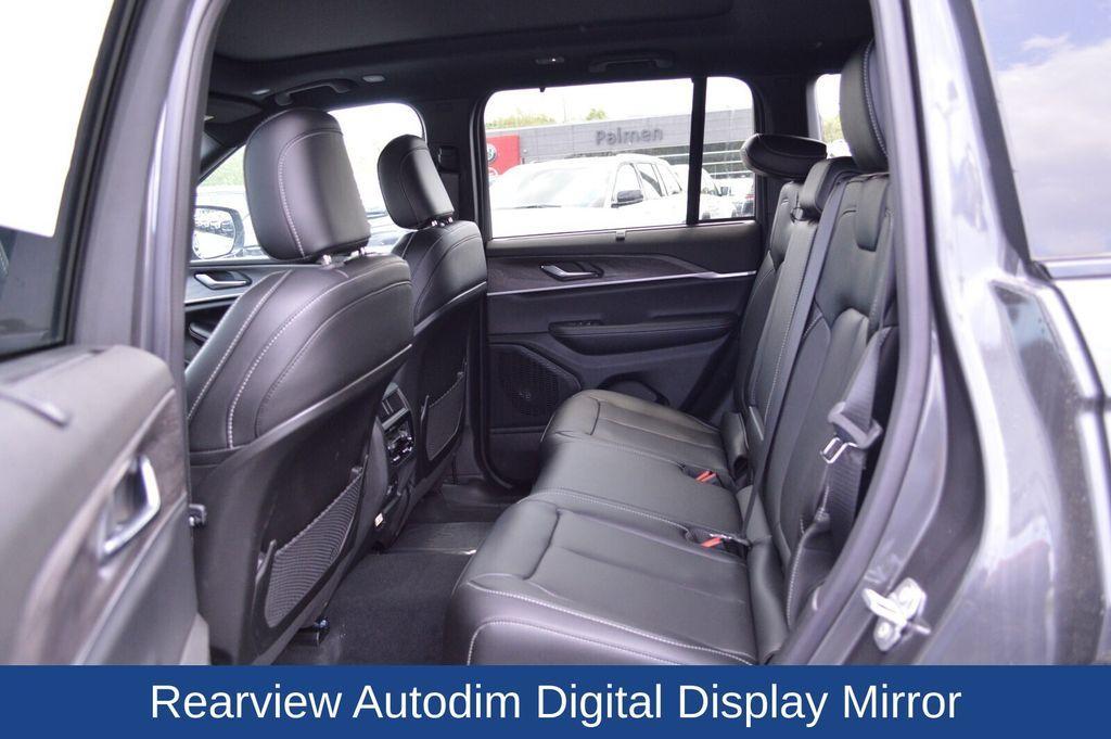 new 2025 Jeep Grand Cherokee car, priced at $50,646