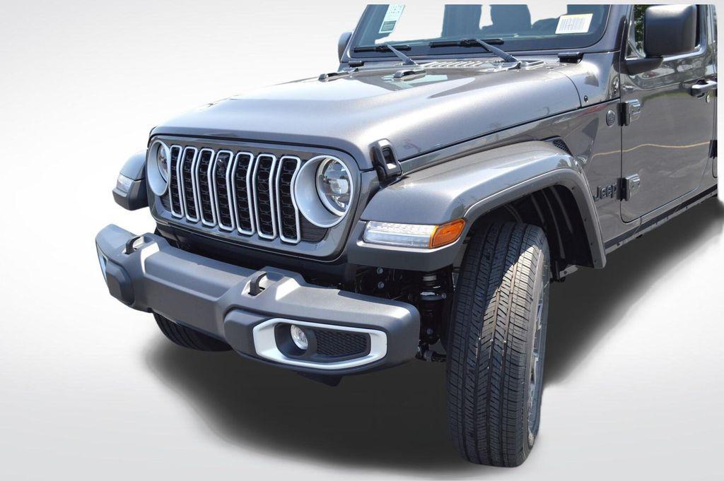 new 2025 Jeep Wrangler car, priced at $58,700