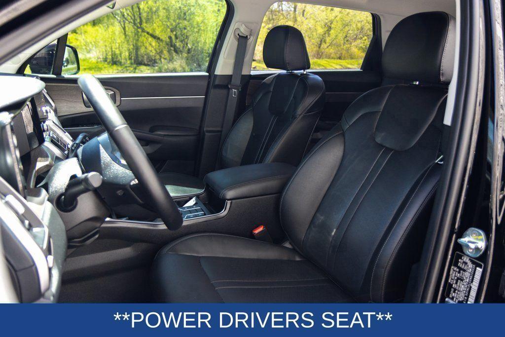 used 2022 Kia Sorento car, priced at $28,000