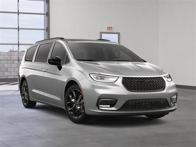 new 2024 Chrysler Pacifica car, priced at $54,192