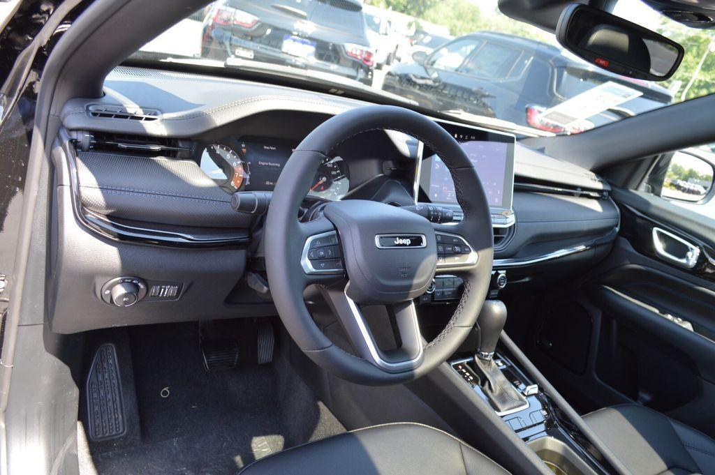 new 2025 Jeep Compass car, priced at $39,105