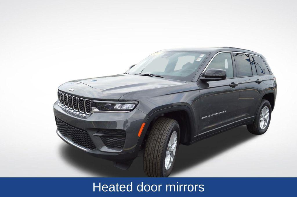 new 2024 Jeep Grand Cherokee car, priced at $35,920