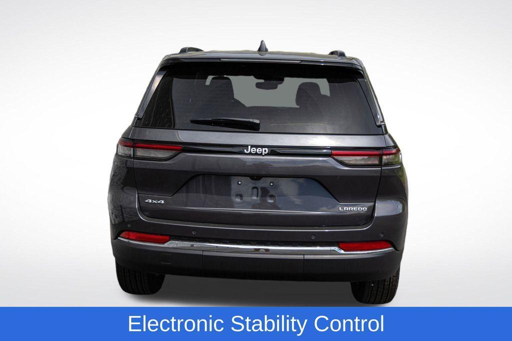 new 2024 Jeep Grand Cherokee car, priced at $35,920