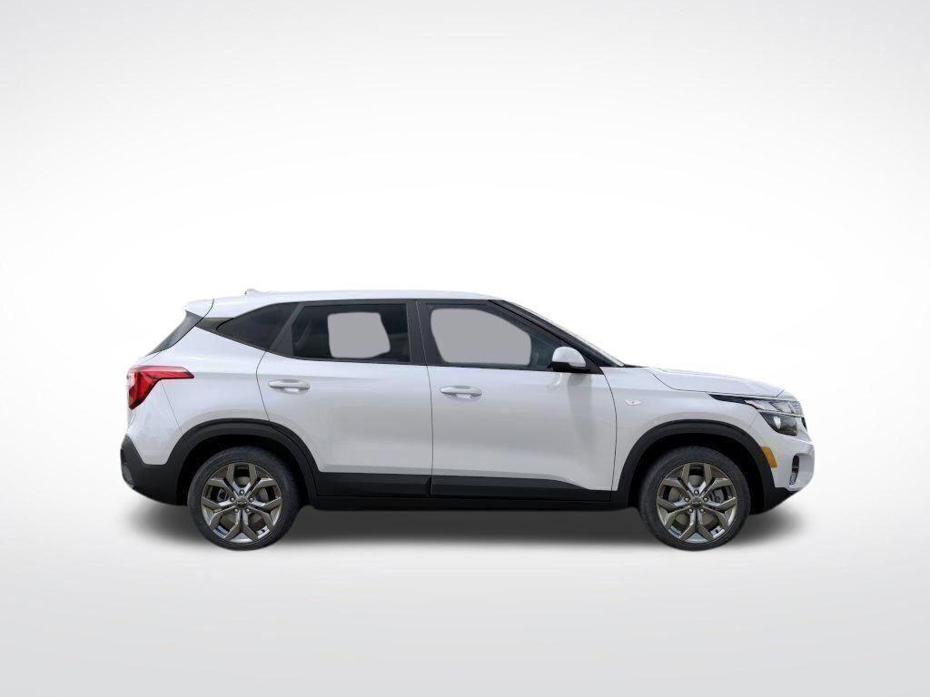 new 2025 Kia Seltos car, priced at $25,471